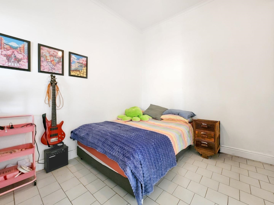 3 Bedroom Property for Sale in Sea Point Western Cape